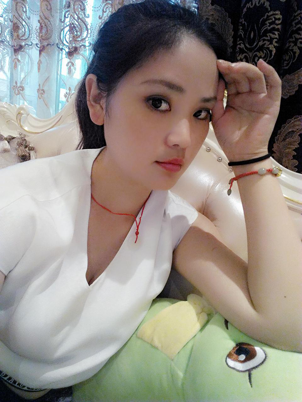 33岁离异女征婚照片(id:90193048)_四川成都征婚交友_珍爱网