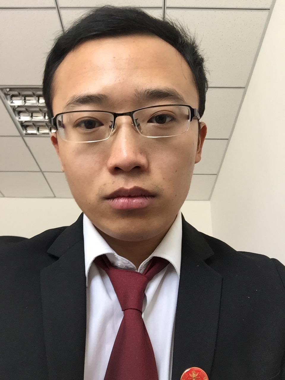 牽著老鼠去揍貓