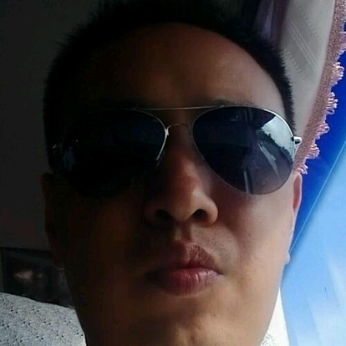 南普陀廊前的懒猫