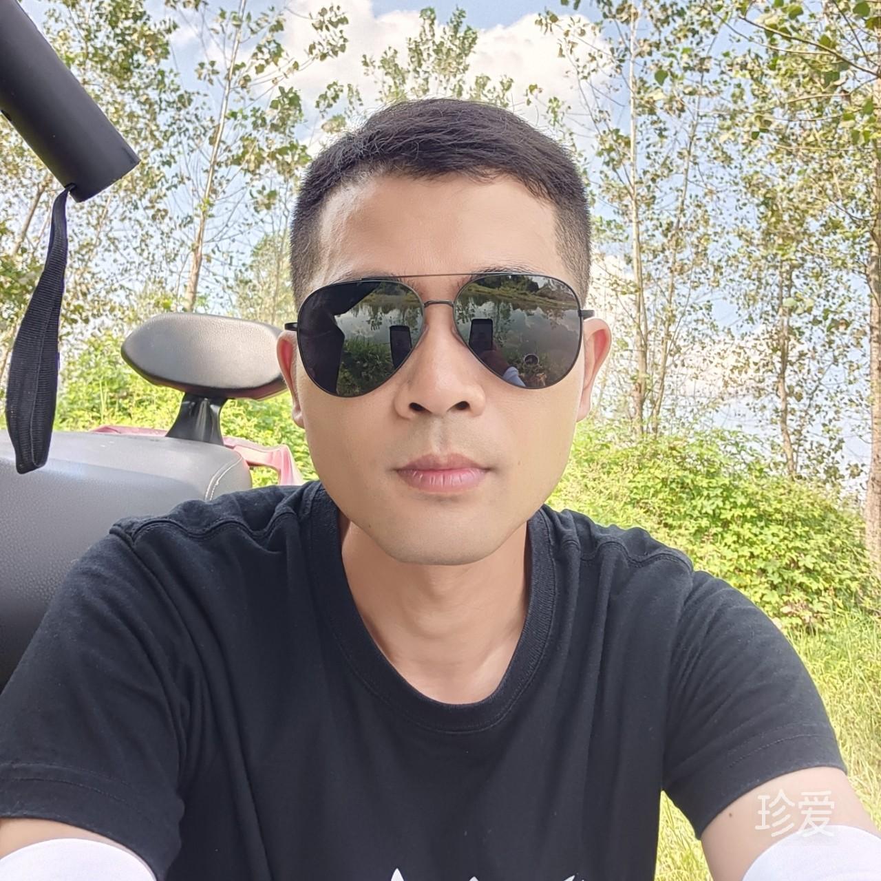走在寻爱的路上
