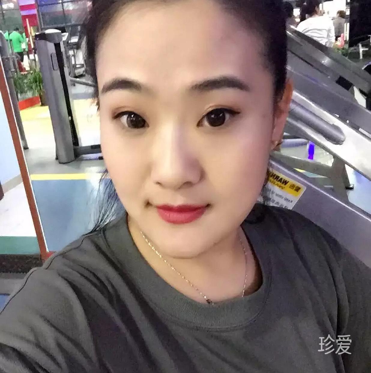 夜色是那么凄美