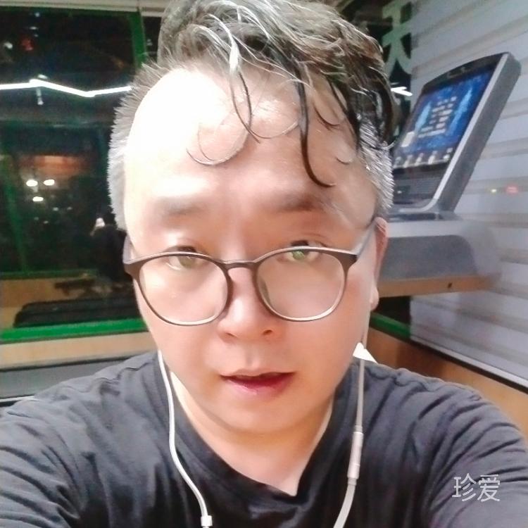 巴黎的铁塔在思绪