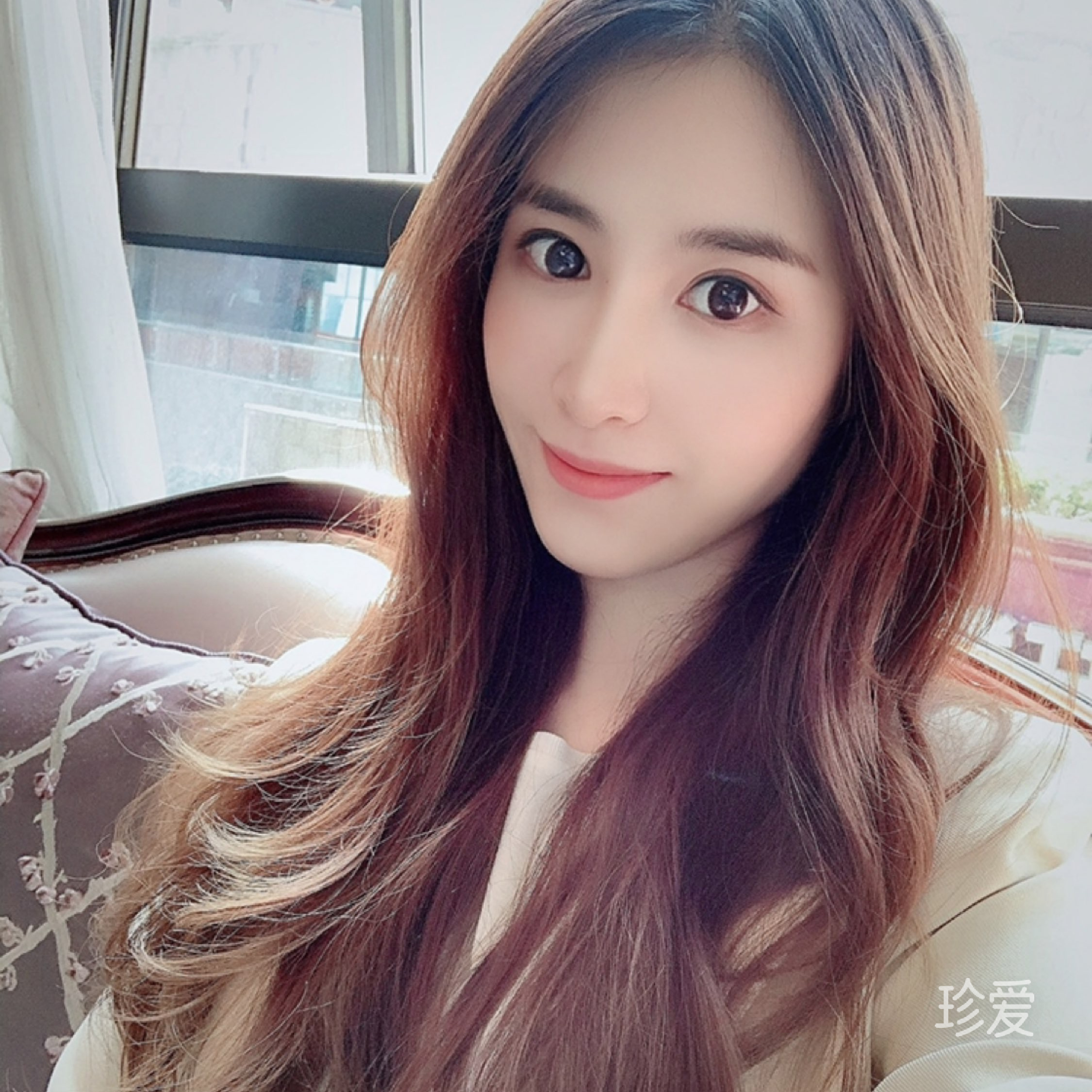 鹿筠