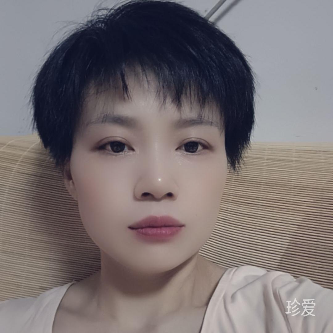 一抹浅笑