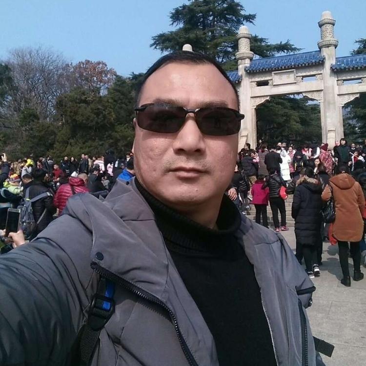 体贴男孩儿