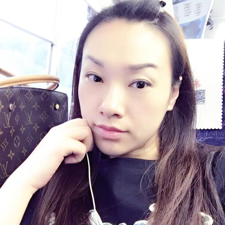 宅女小小