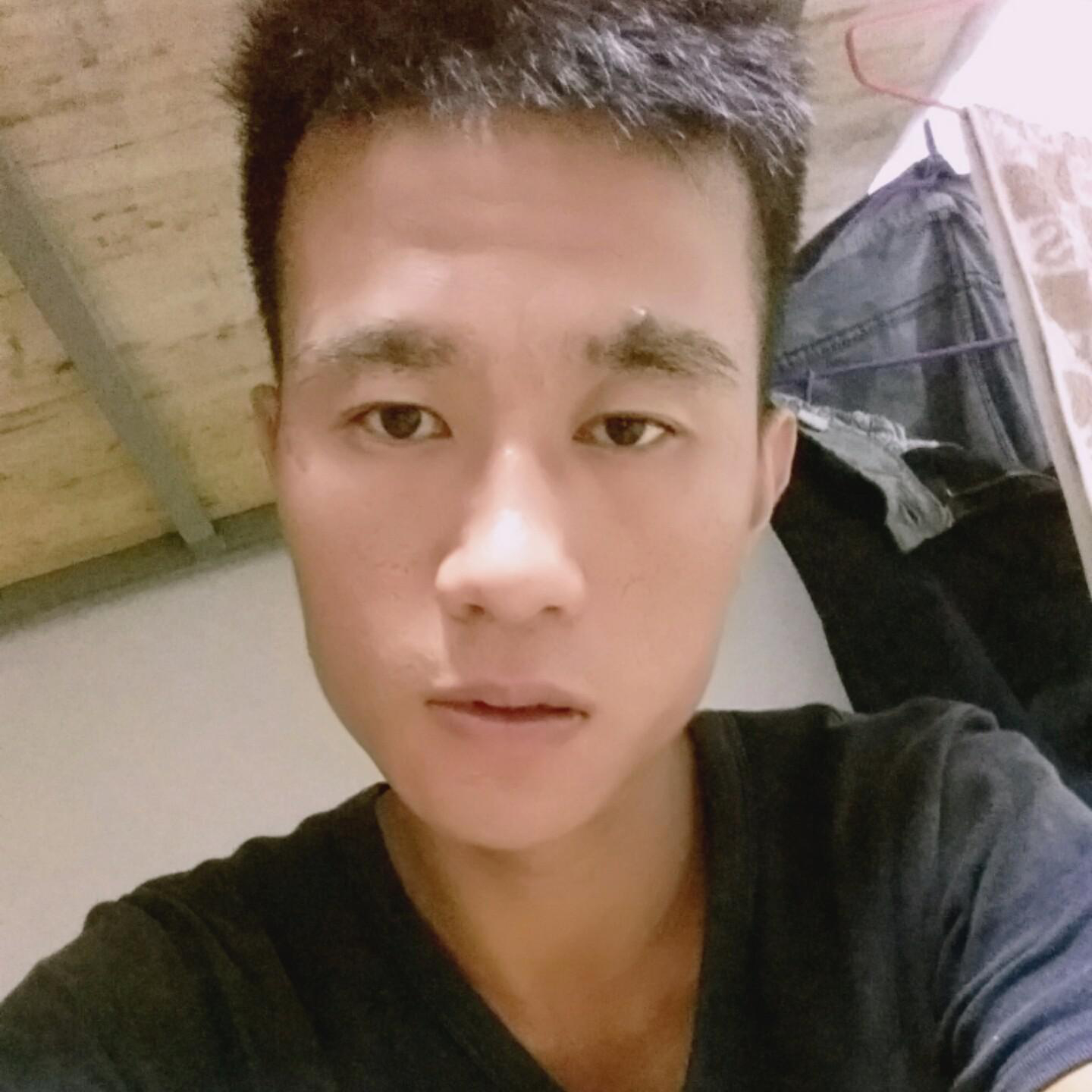 好想愛一個(gè)人