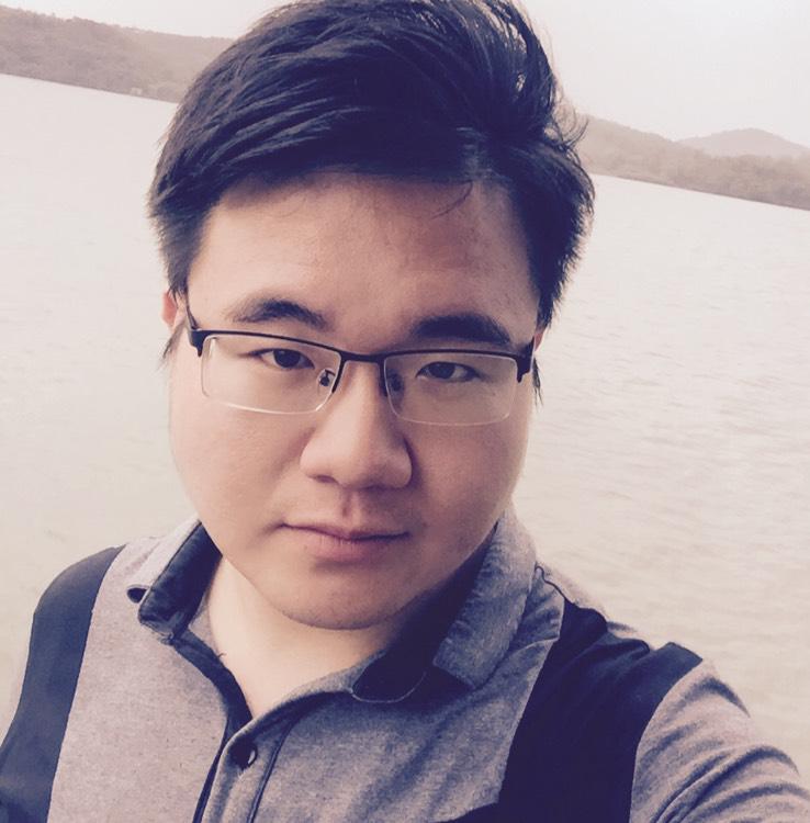 騎小烏龜曬太陽