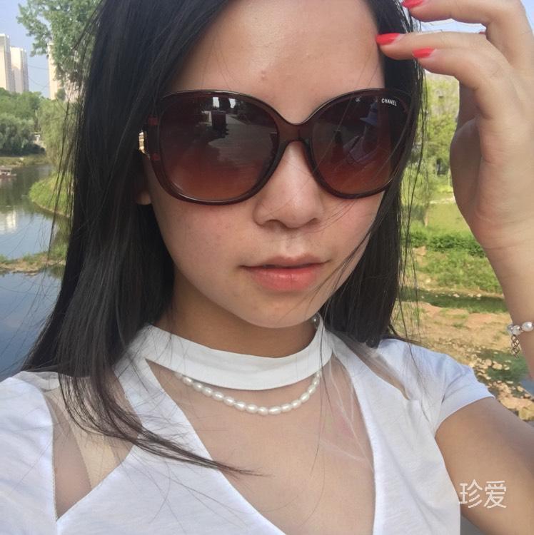 罗女士