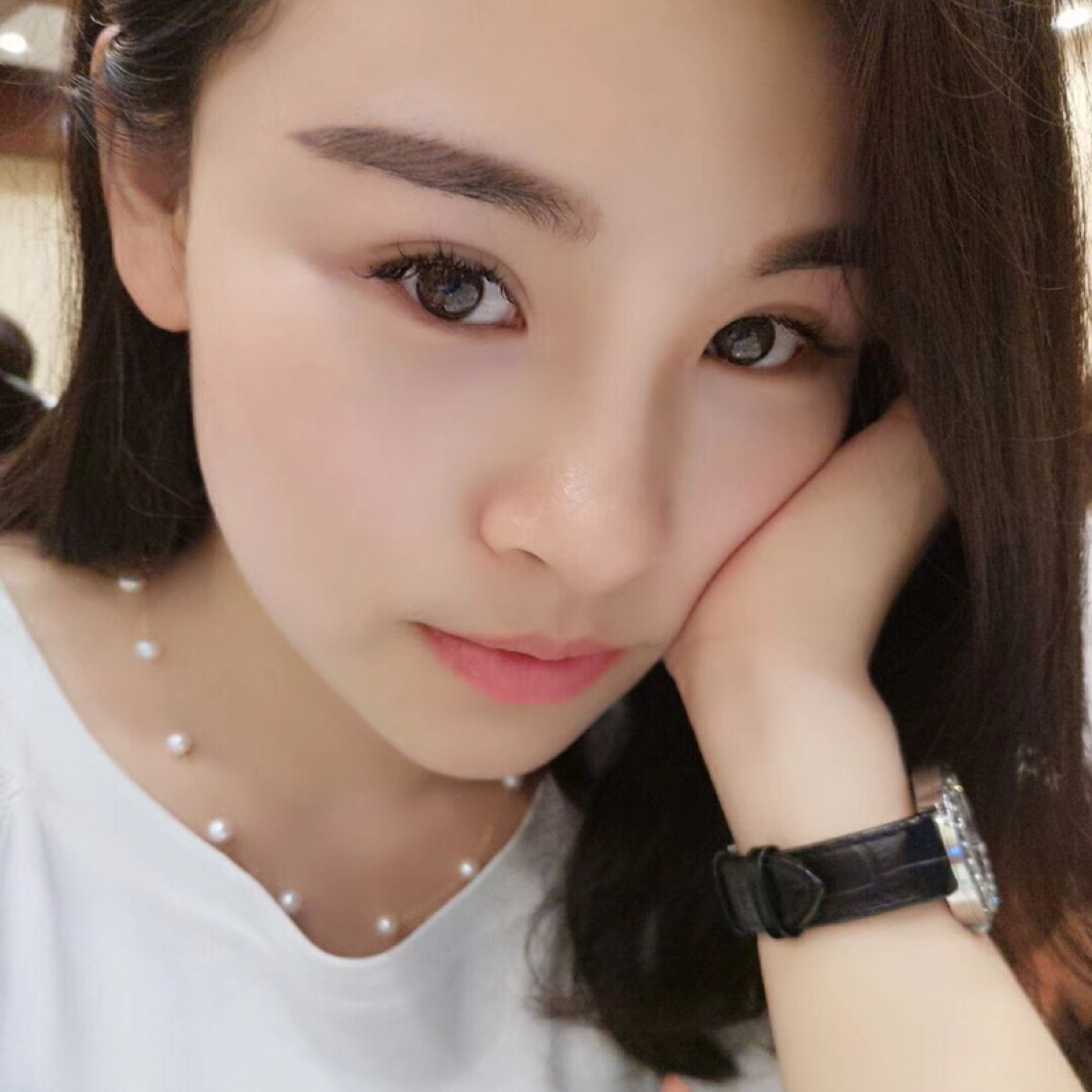 一只练瑜伽的豚鼠