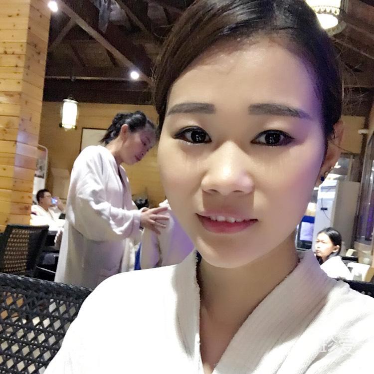 考拉牵手