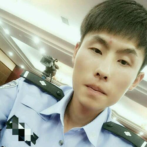 青青草原扛把子