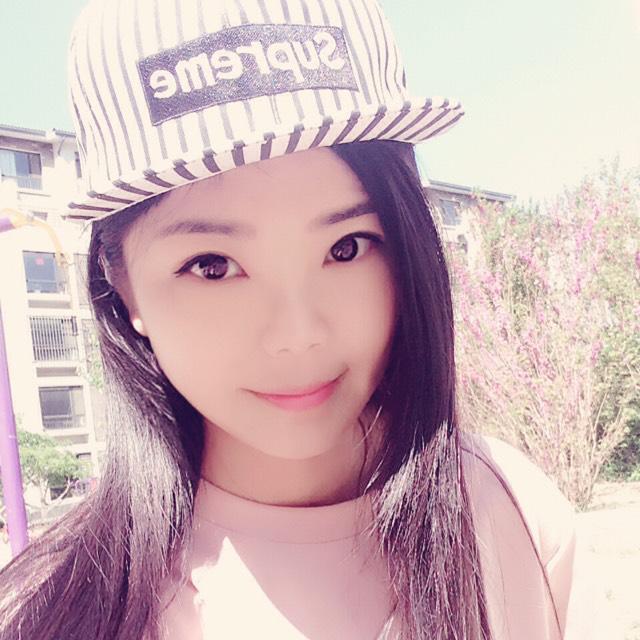 30歲的女人冰冰