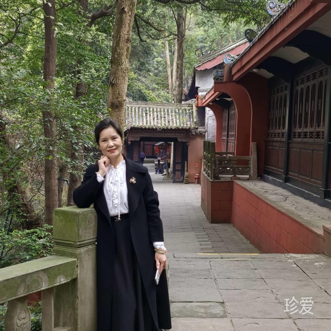 许愿中湿了眼眸