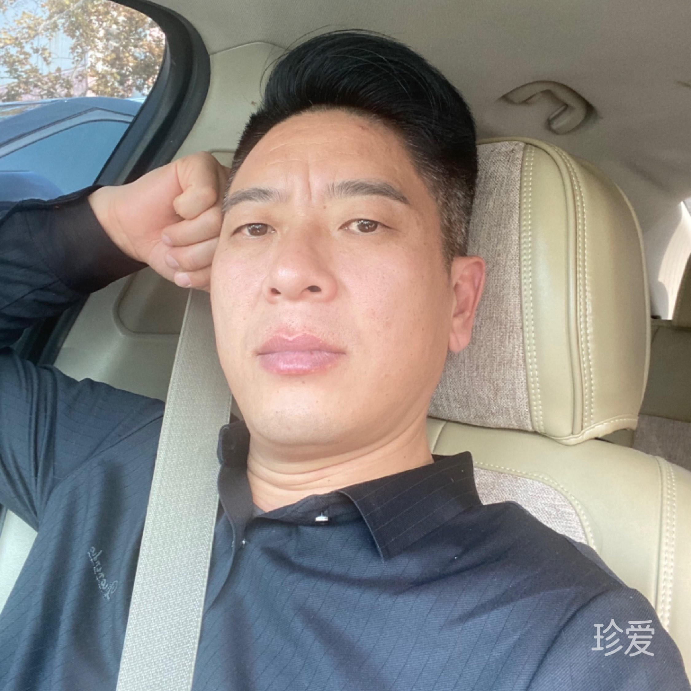 眼淚迷失了自我