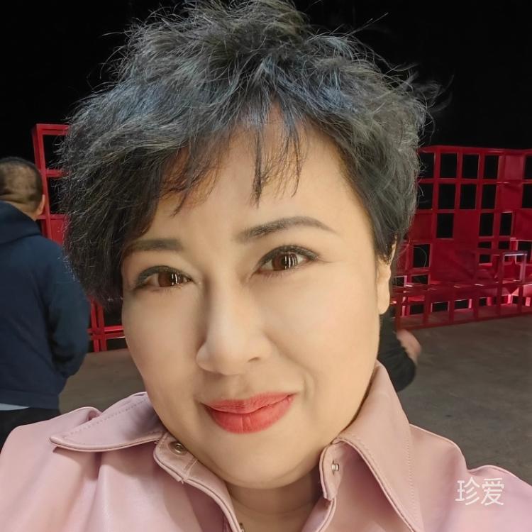 風(fēng)吹動(dòng)了風(fēng)玲