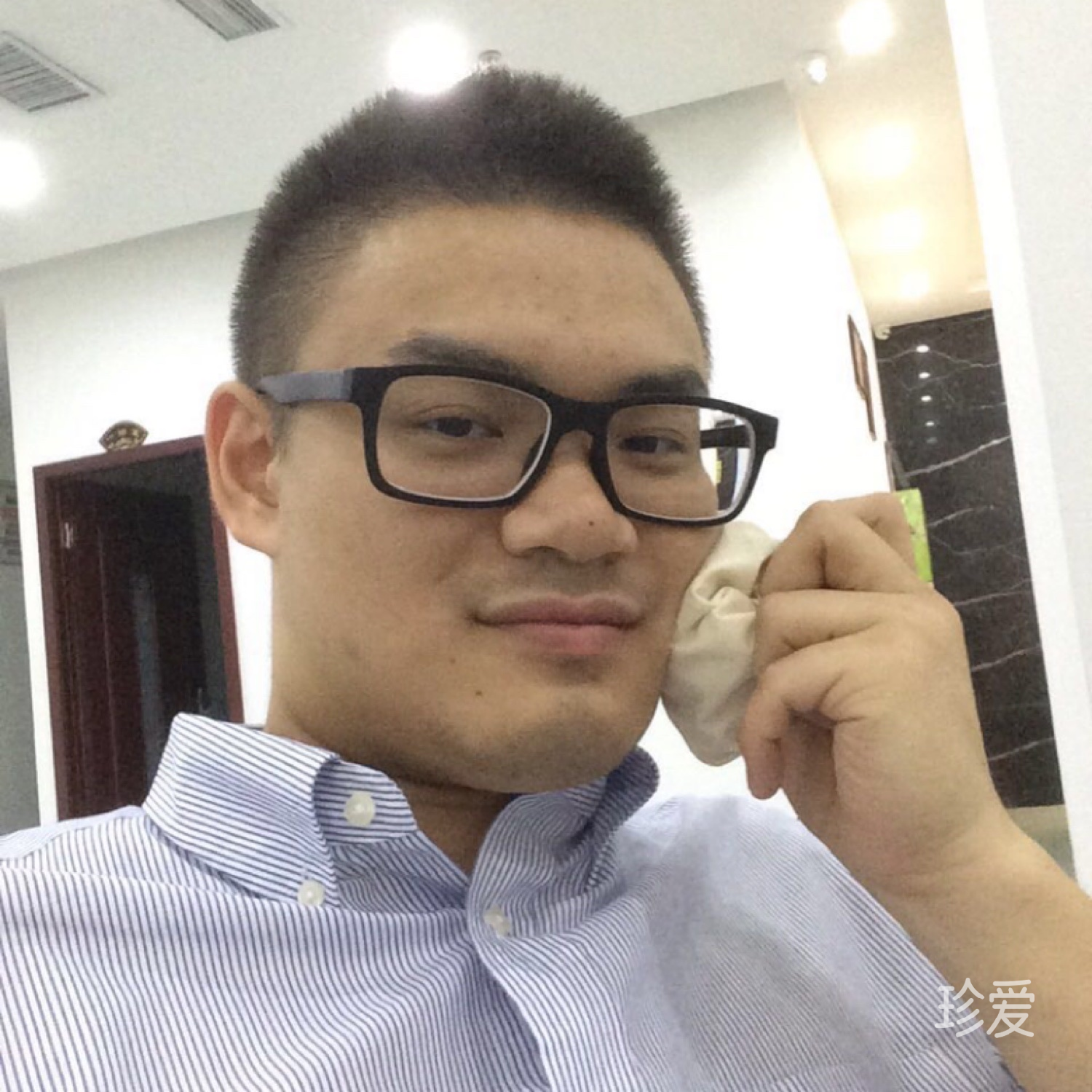 一摩尔的爱