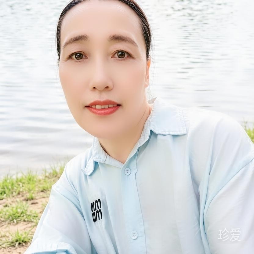 做你的怀里的猫