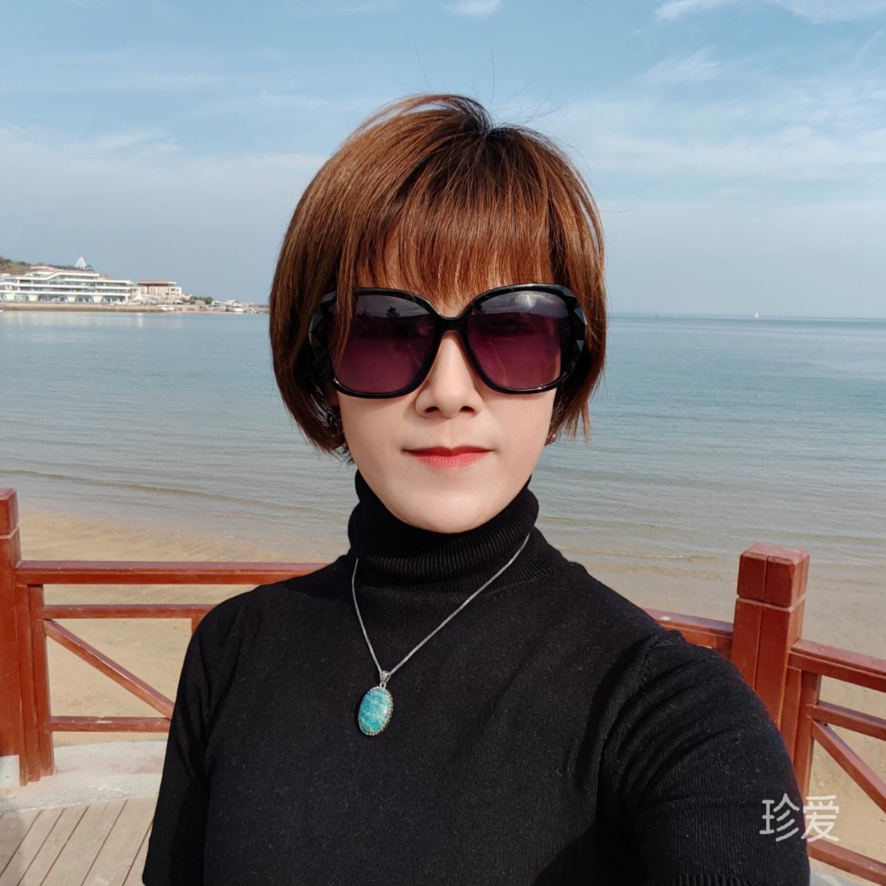 快乐的小乌鸦