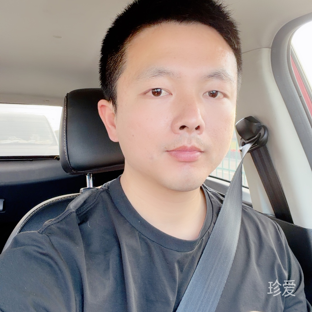 坐在山顶看日出