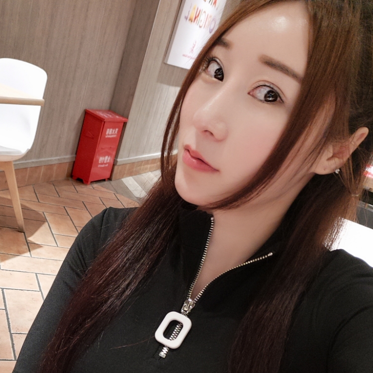 Yesiyu阿吉呀古麗公主努力奮斗