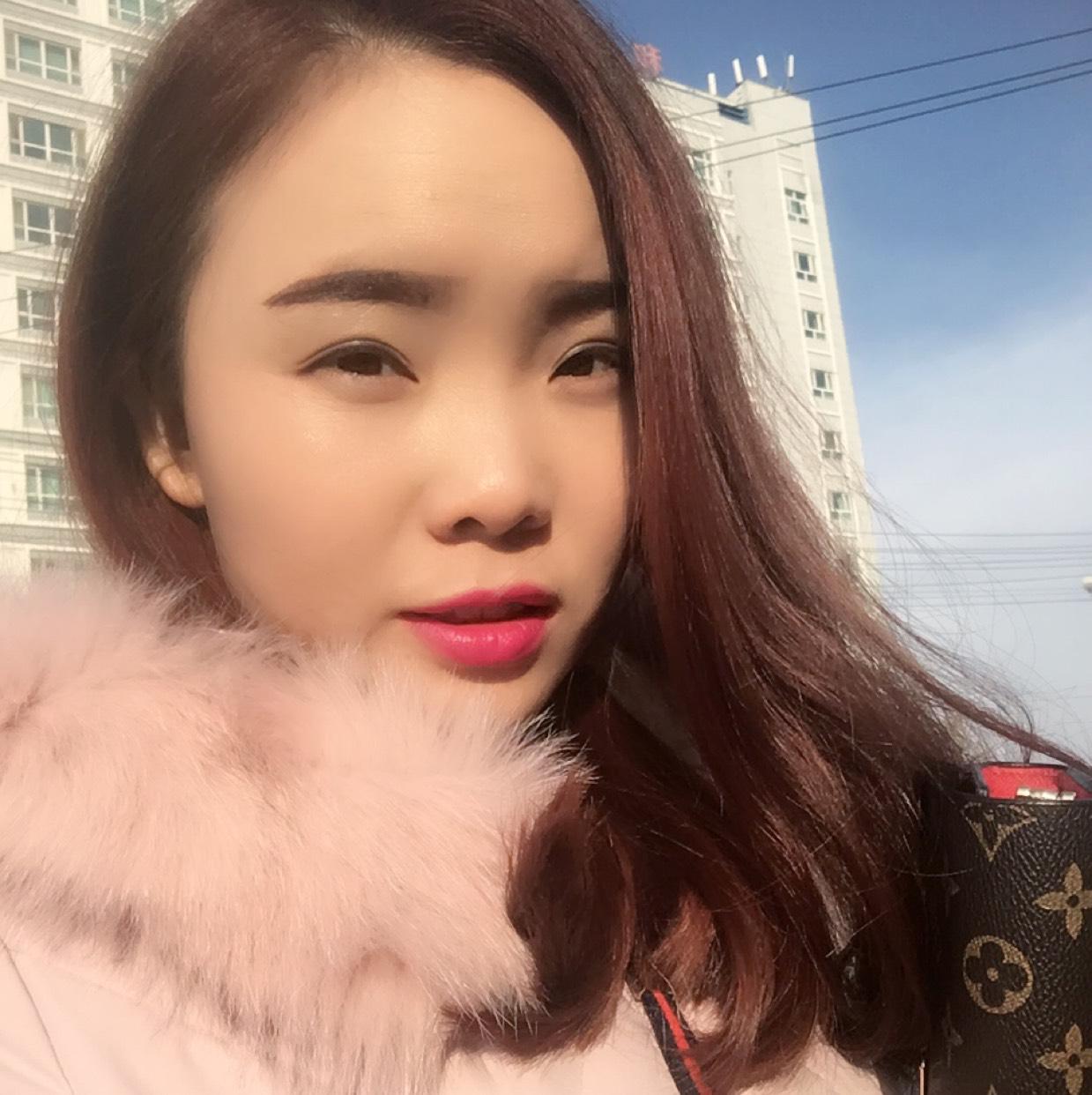 薇薇一笑很傾城