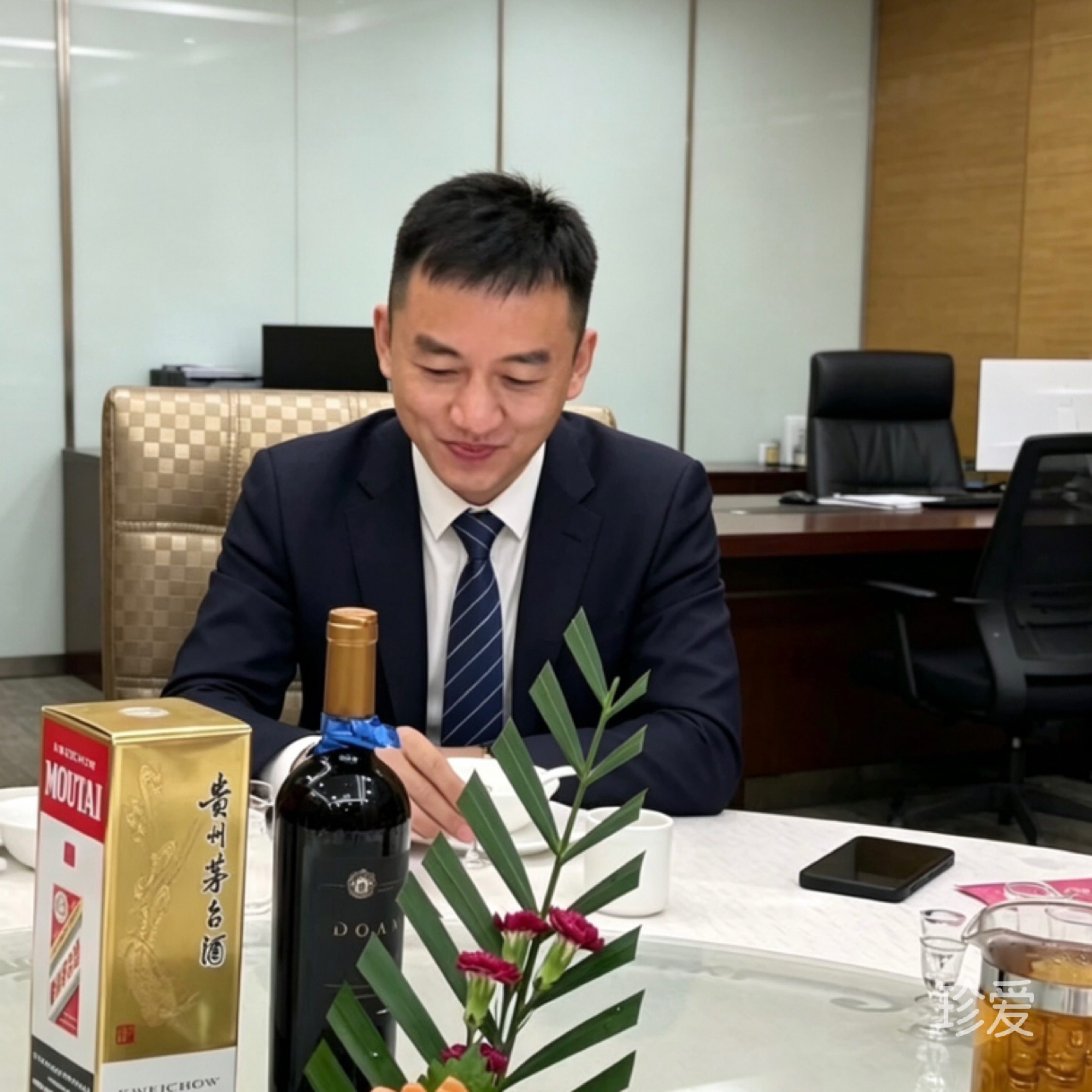 敏感的夏蝉