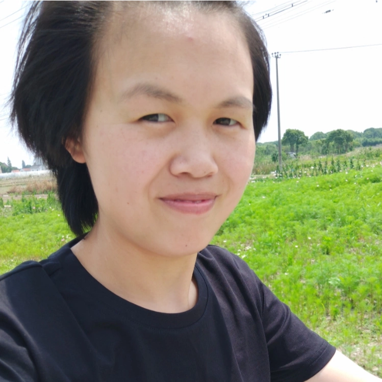 短發(fā)的小螞蟻