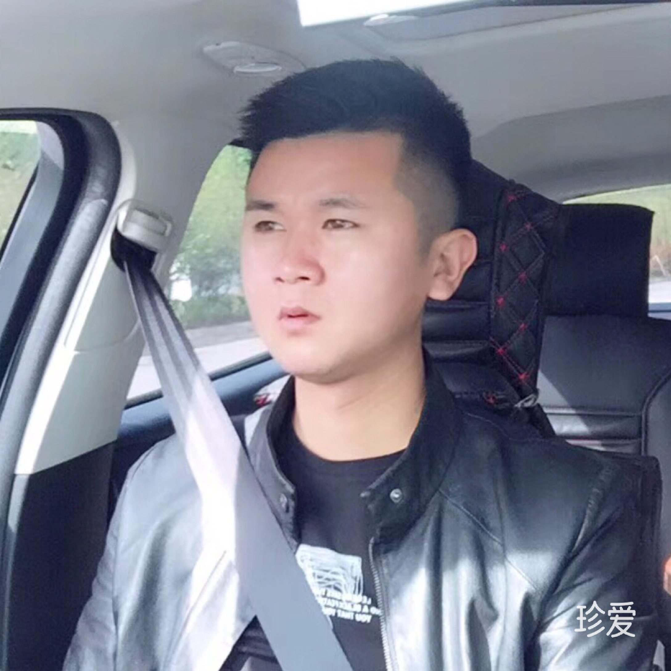 藍(lán)色的夢(mèng)黑色的海