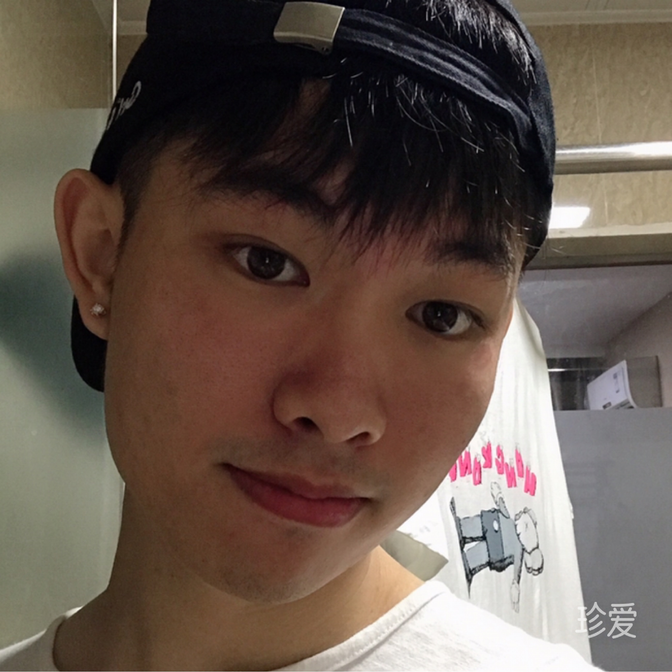 胶己人