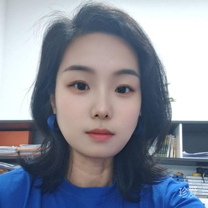 海棠依依