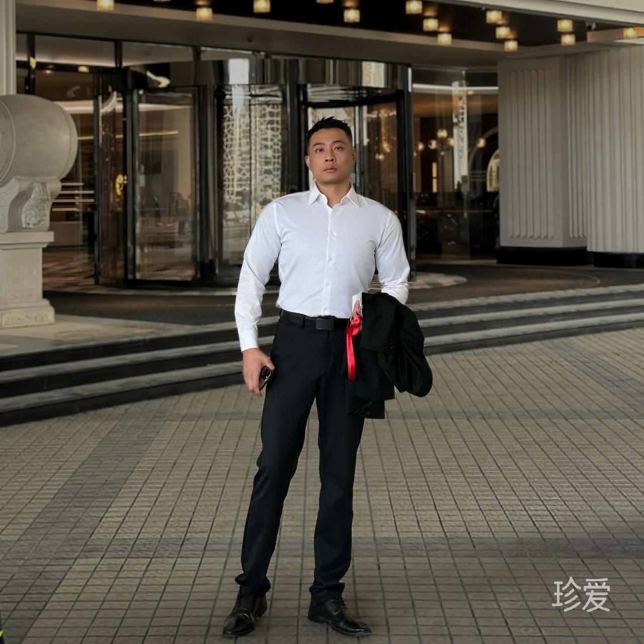 爱健身的小陈