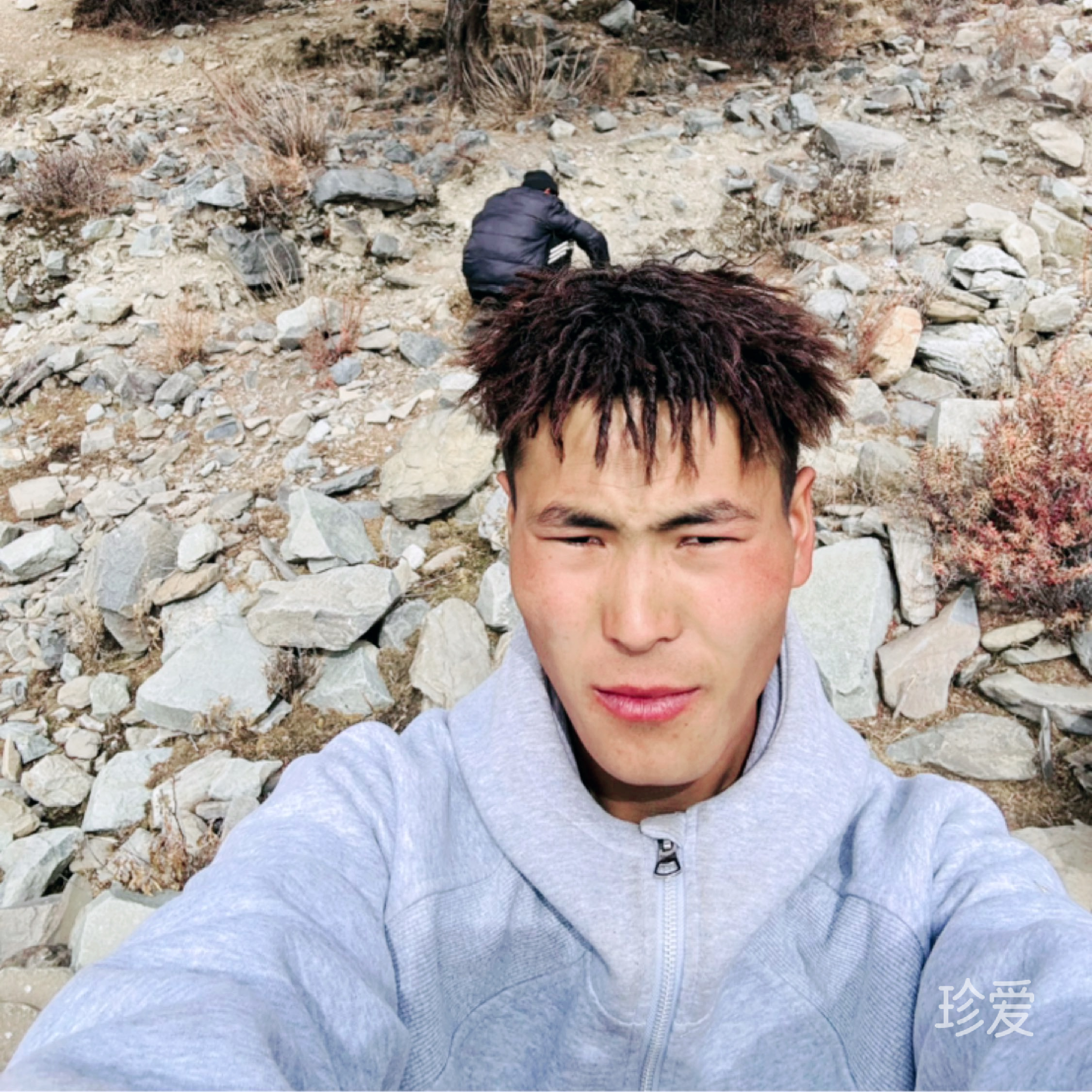 等待某人