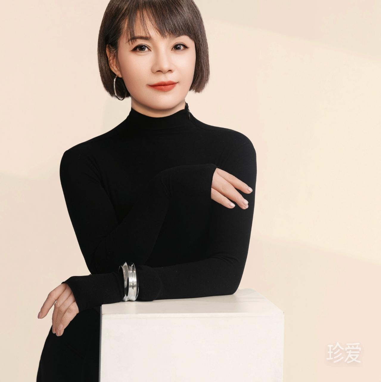 風雨中的向日葵