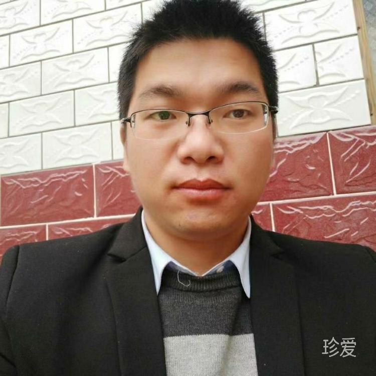 翱翔在天空的雄鹰