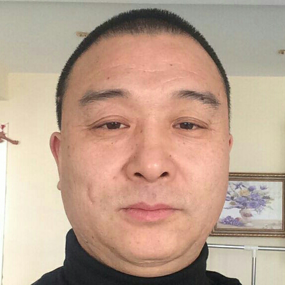 雲(yún)飛揚(yáng)