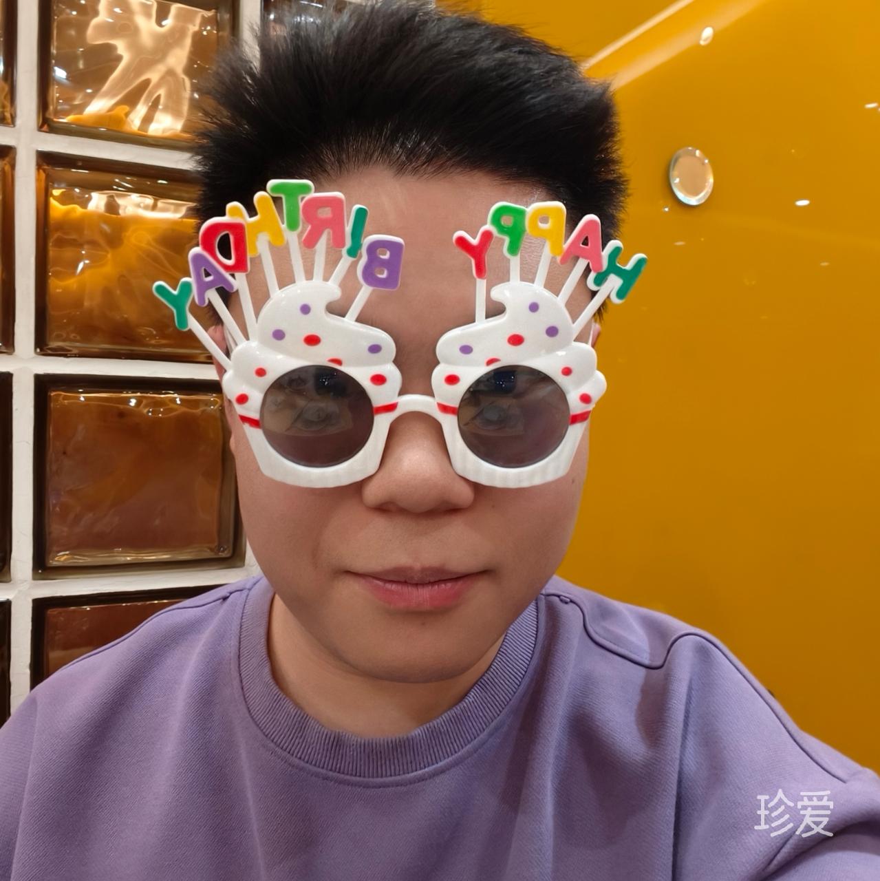 坐在一旁觀世界