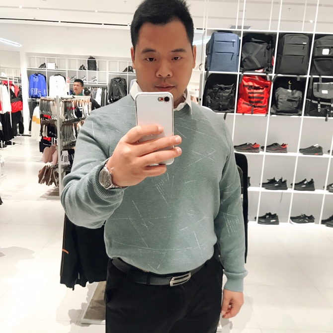 许某人