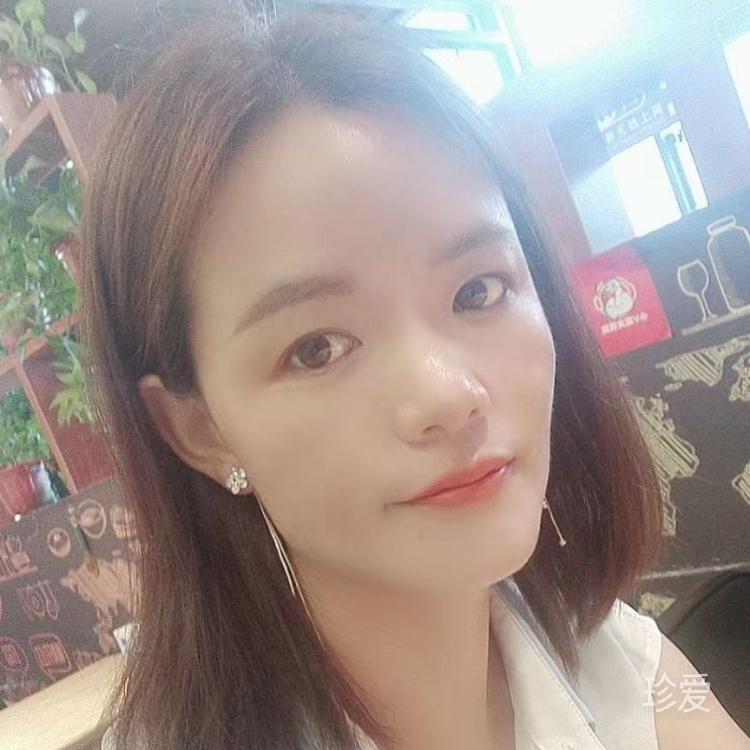 素衣白裙清淺微笑