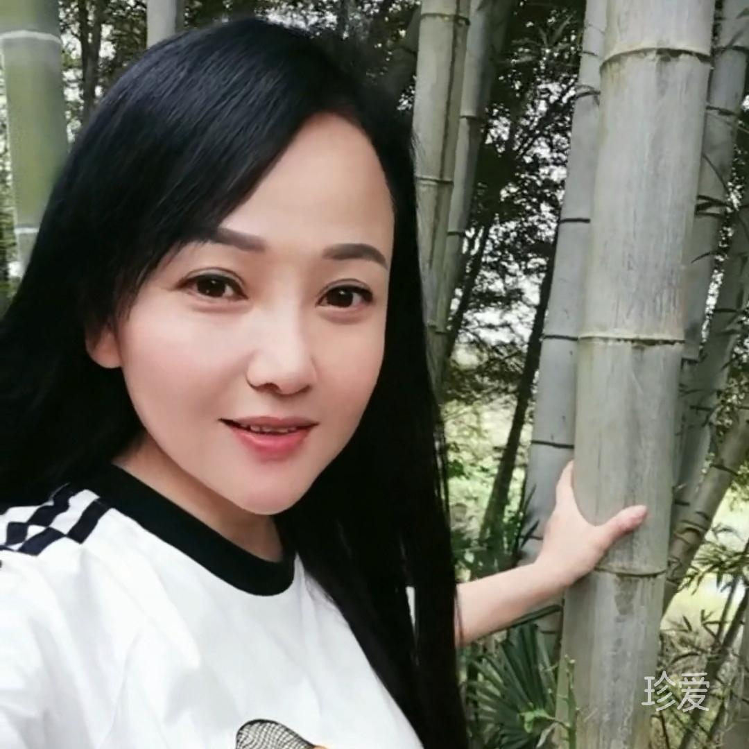 爱养花的我
