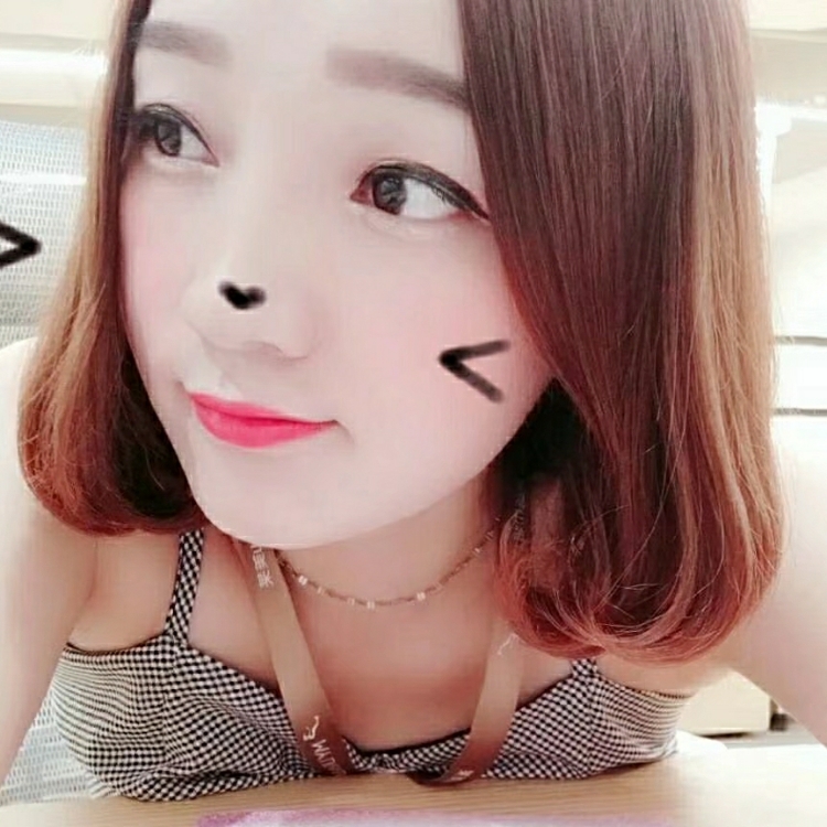 短发小女人