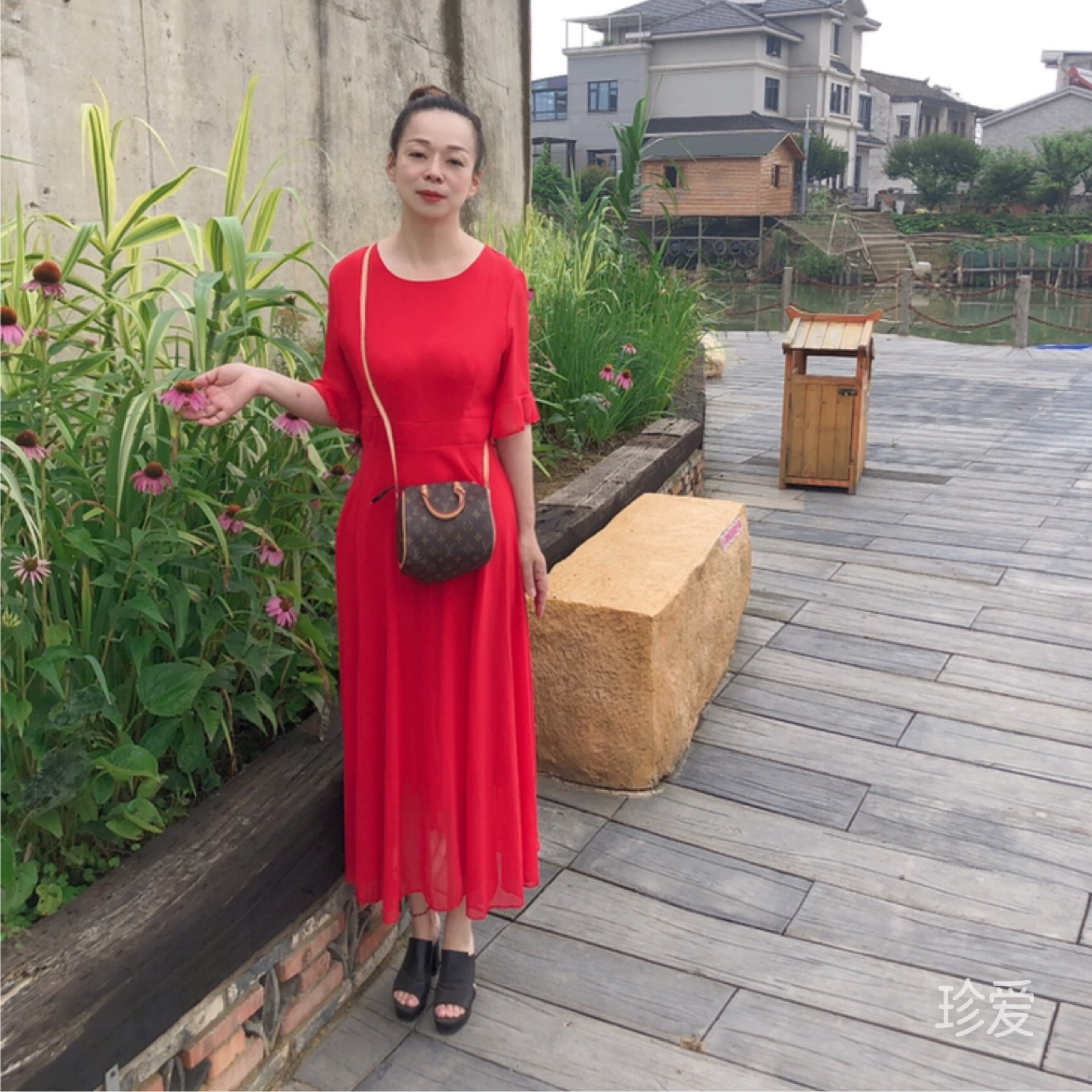 又被自己美呆了