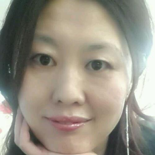 伊犁河畔的燕子