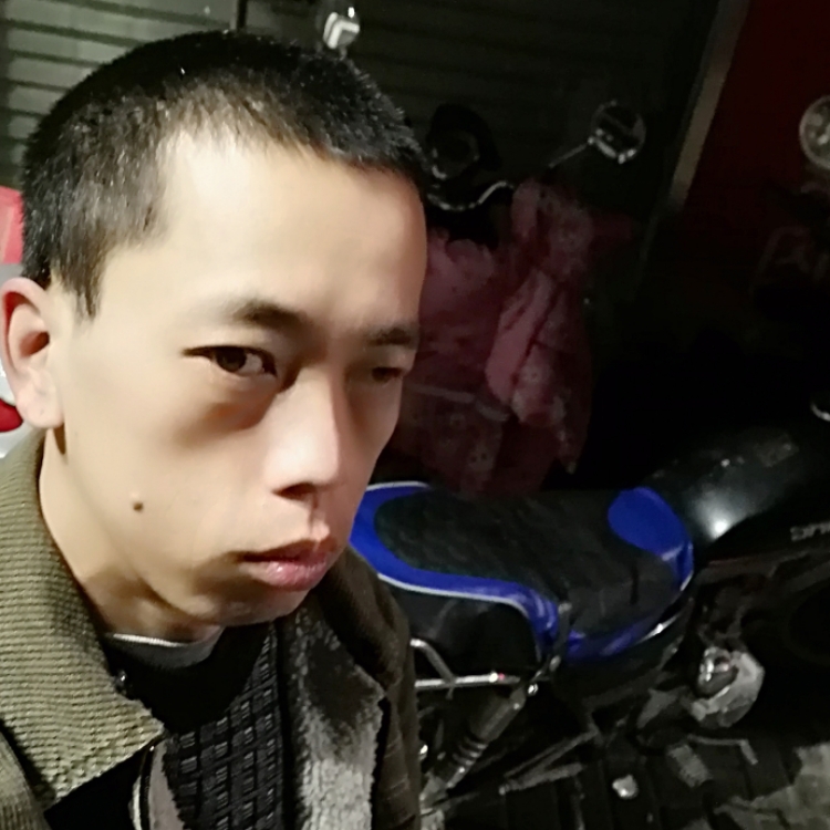 谨言慎行不议论人