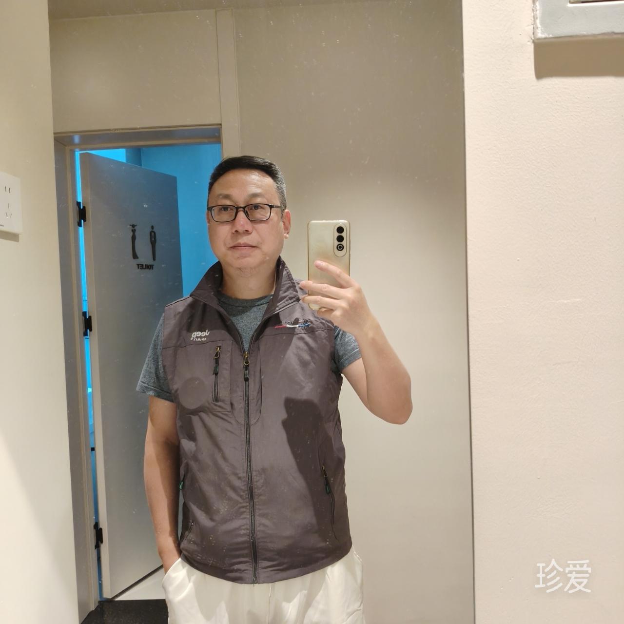 天高云淡