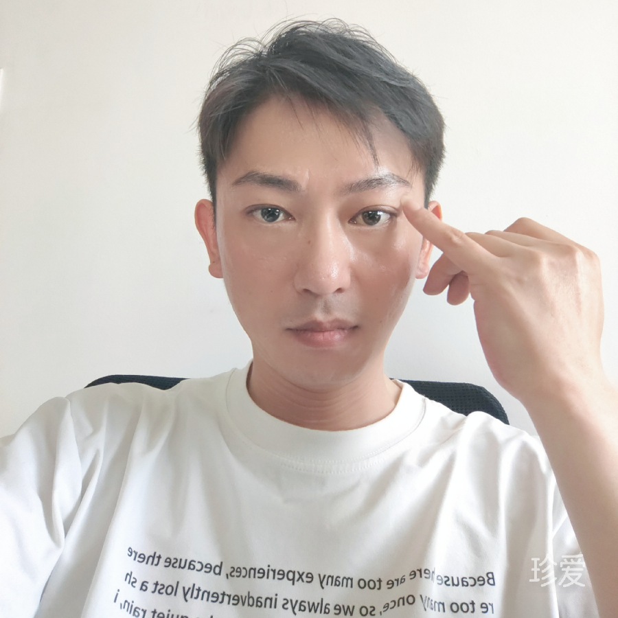 真誠尋找同行的她