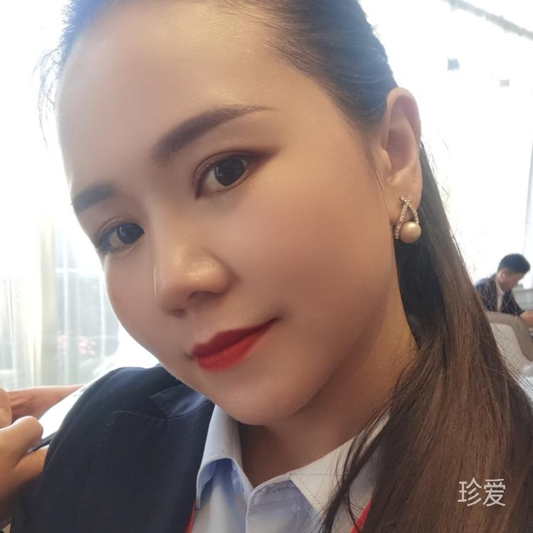 风雨中的蒲公英