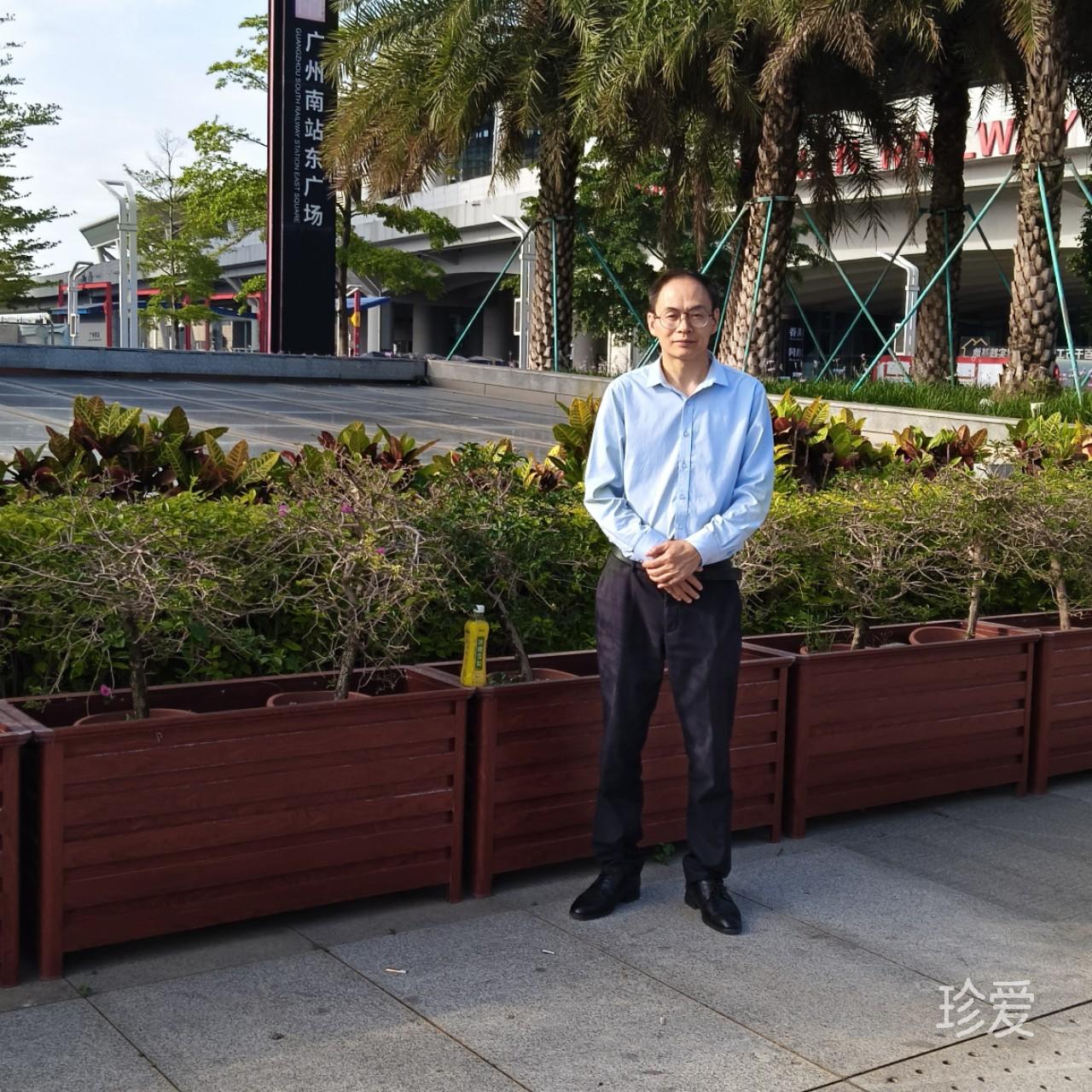 大漠云飞扬