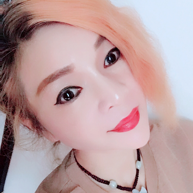 S受过伤的女人