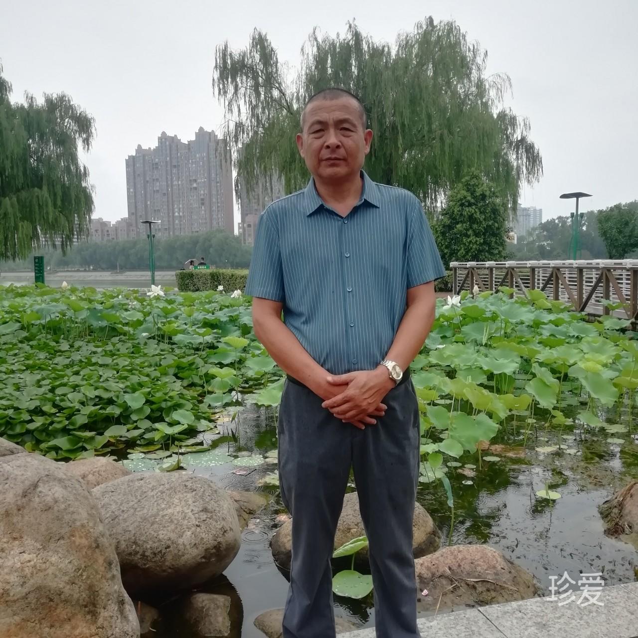 上善若水厚德載物